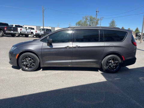 2020 Chrysler Pacifica Touring L
