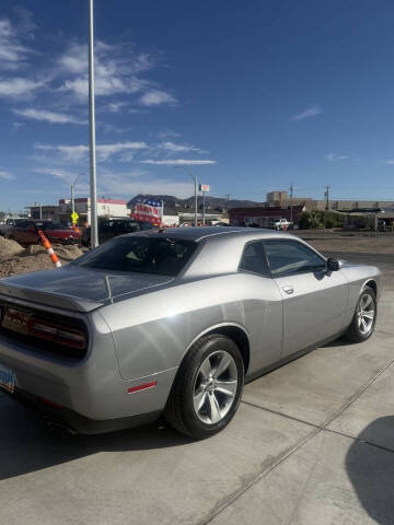 2018 Dodge Challenger SXT Plus