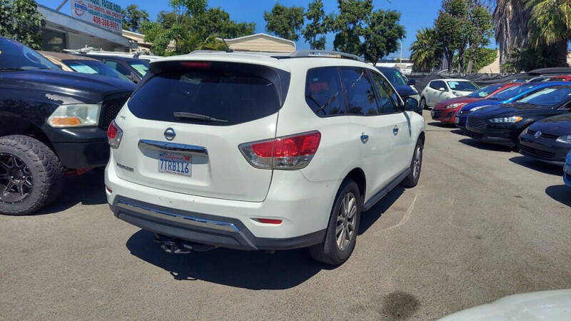 2016 Nissan Pathfinder S