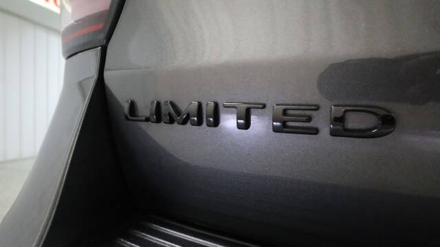 Dk. Gray 2019 Ford Expedition Limited 4x4 Limited 4dr SUV 25