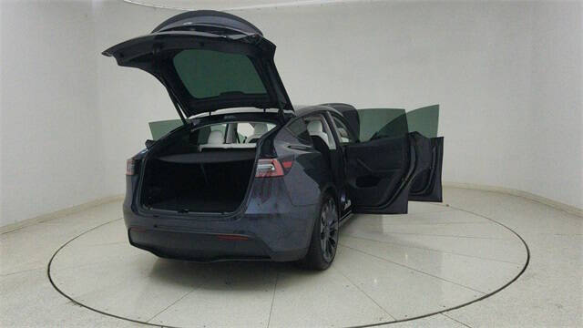 2024 Tesla Model Y Performance