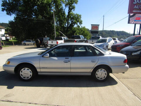 1995 Ford Taurus for sale at Joe's Preowned Autos in Moundsville WV