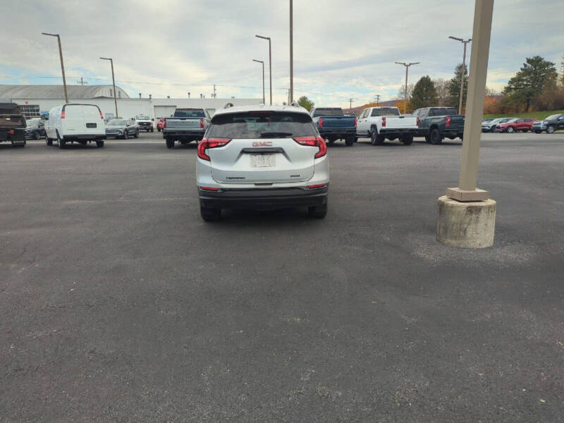 2020 GMC Terrain SLT