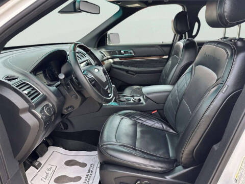 2017 Ford Explorer Platinum
