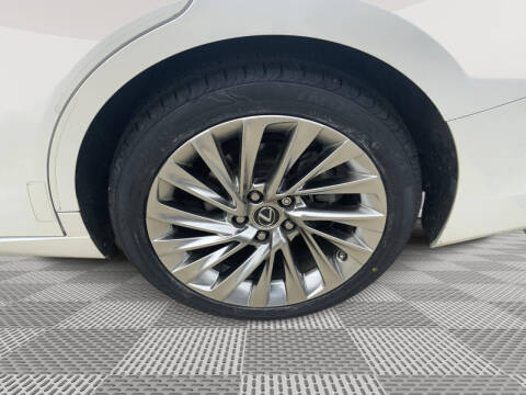 2023 Lexus ES 300h Luxury