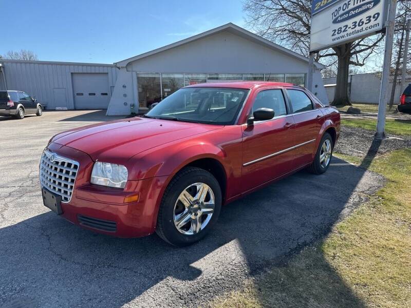 2008 Chrysler 300 for sale at Lakeshore Auto Wholesalers in Amherst OH