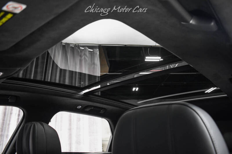 2023 Bentley Bentayga Hybrid