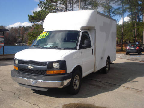 2011 Chevrolet Express Cutaway for sale at Car Store Of Gainesville in Oakwood GA