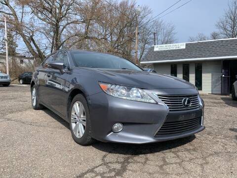 2013 Lexus ES 350 for sale at MEDINA WHOLESALE LLC in Wadsworth OH