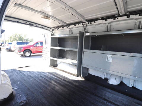 2017 GMC Savana 2500