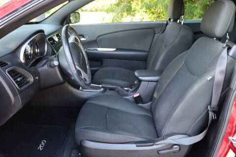 2012 Chrysler 200 Touring