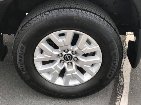 2022 Nissan Frontier SV