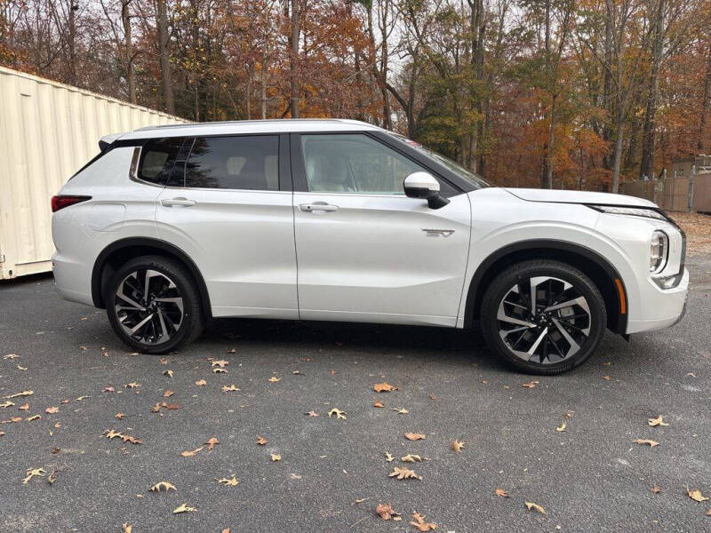 2025 Mitsubishi Outlander PHEV SEL
