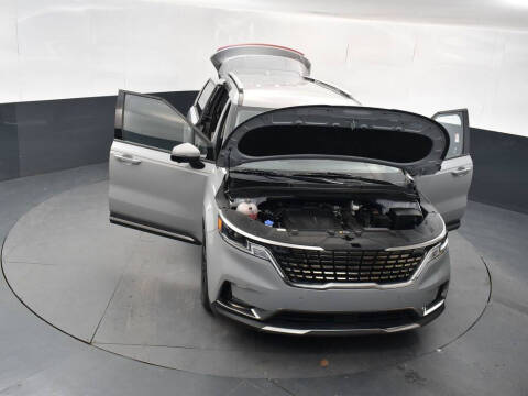 2023 Kia Carnival SX