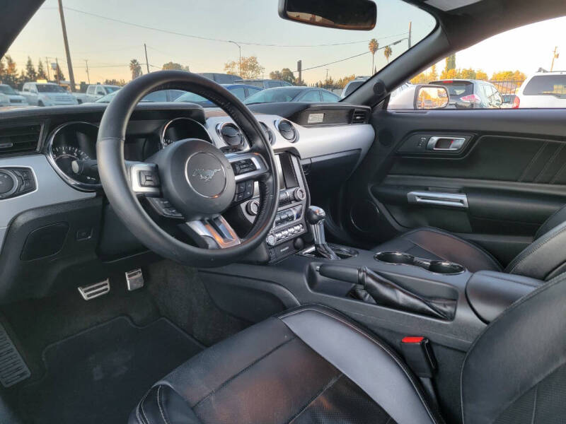 2016 Ford Mustang EcoBoost Premium