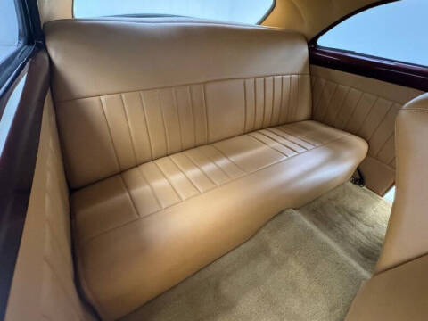 1951 Ford Deluxe