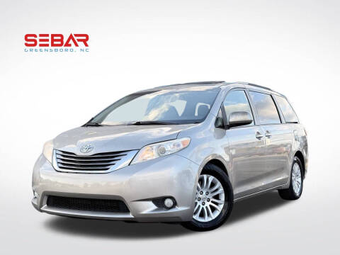 2017 Toyota Sienna XLE Premium 8-Passenger