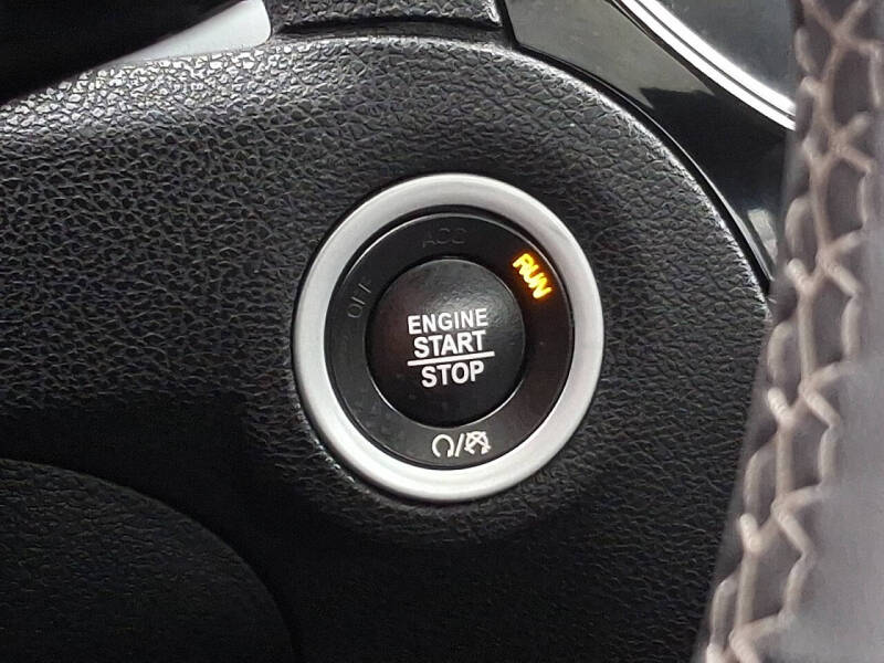 2023 Chrysler 300 S V6