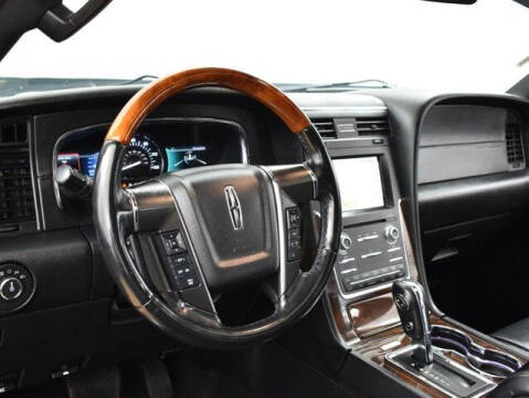 2017 Lincoln Navigator L Select