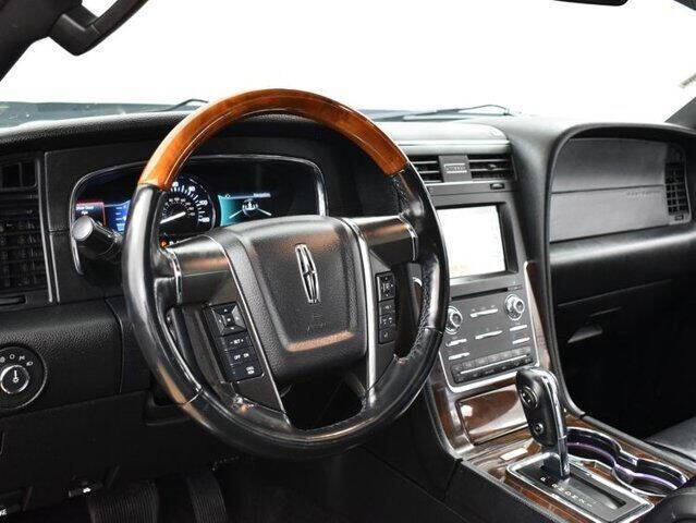 2017 Lincoln Navigator L Select