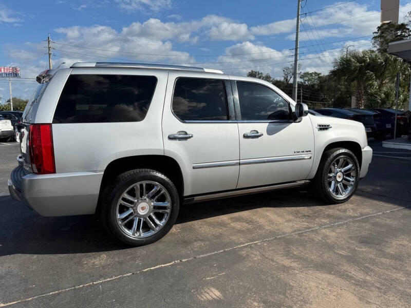 2013 Cadillac Escalade Platinum Edition