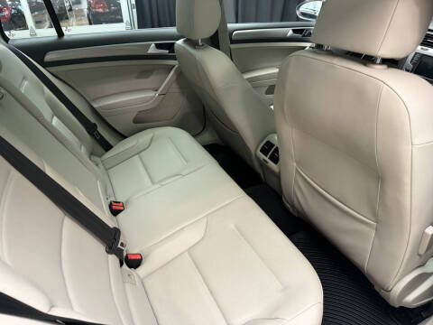 2016 Volkswagen Golf SportWagen TSI SE