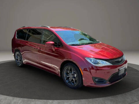 2018 Chrysler Pacifica Touring L Plus
