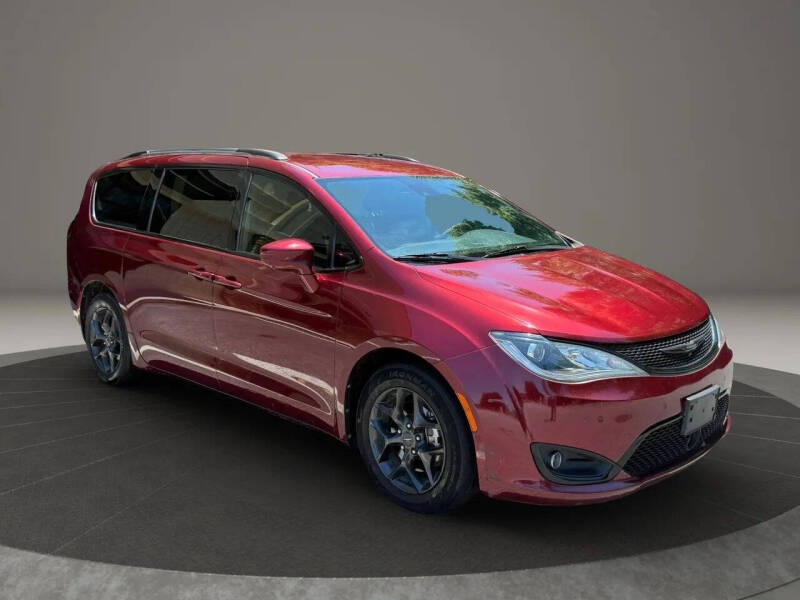 2018 Chrysler Pacifica Touring L Plus