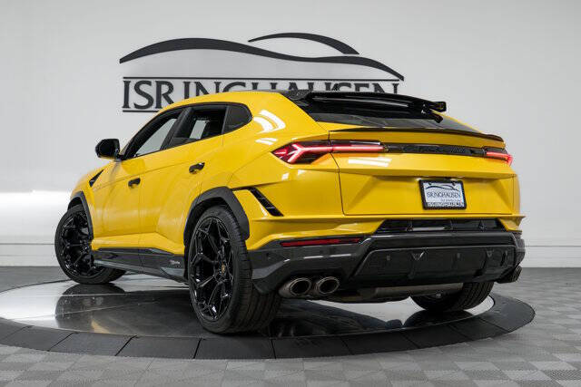 2023 Lamborghini Urus Performante