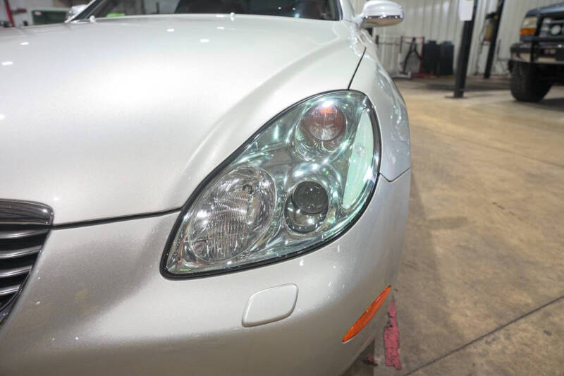 2004 Lexus SC 430
