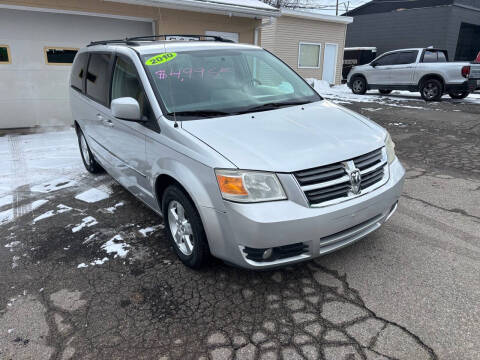 2010 Dodge Grand Caravan for sale at G & G Auto Sales in Steubenville OH