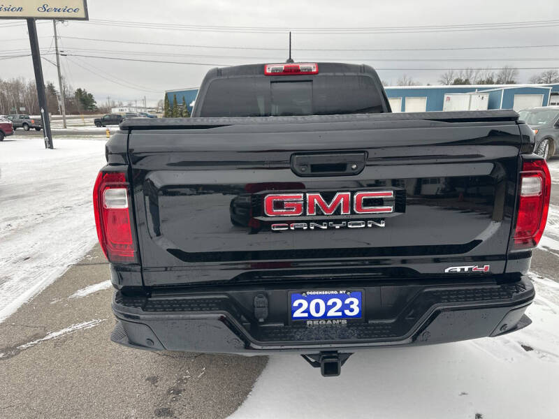 2023 GMC Canyon AT4