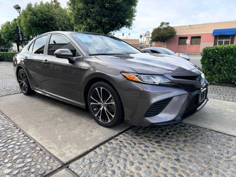2019 Toyota Camry Hybrid