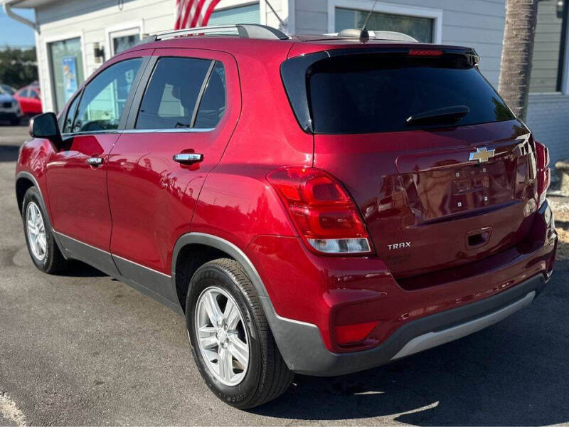 2018 Chevrolet Trax LT photo 3