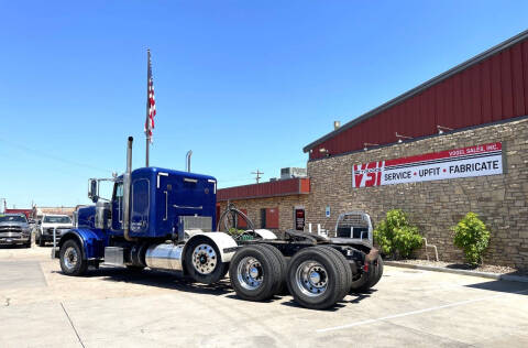 2015 Peterbilt 389