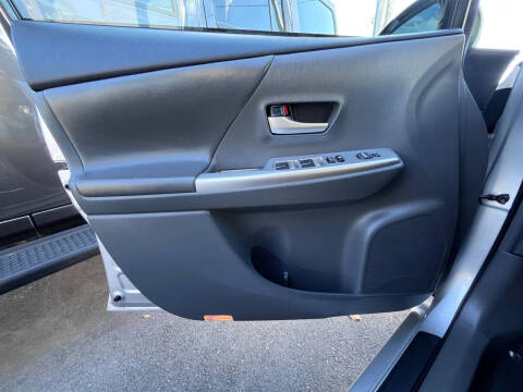 2012 Toyota Prius v Three