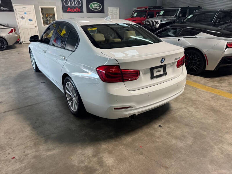 2017 BMW 3 Series 320i