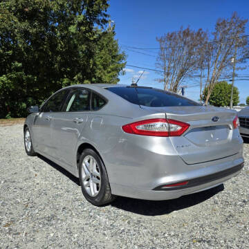 2016 Ford Fusion SE