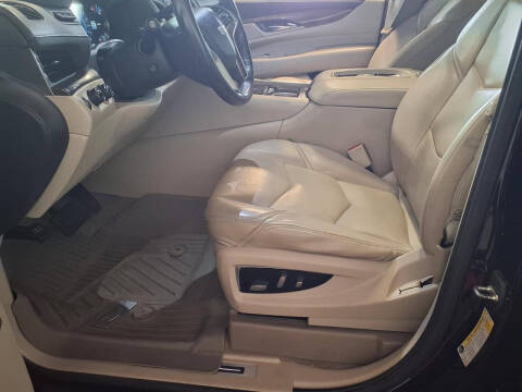 2019 Cadillac Escalade Luxury