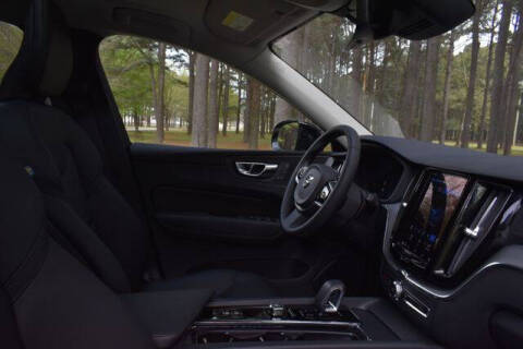 2025 Volvo XC60 T8 Plus Dark Theme