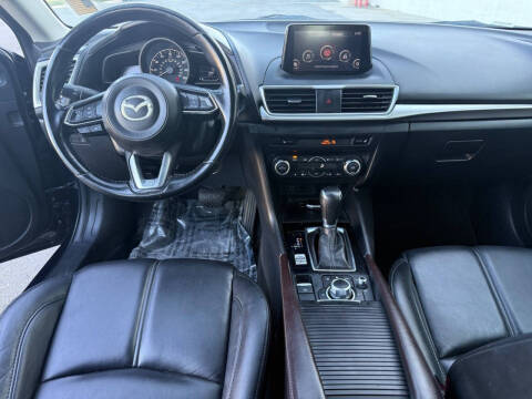 2017 Mazda MAZDA3 Touring