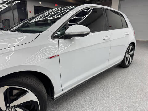 2020 Volkswagen Golf GTI SE