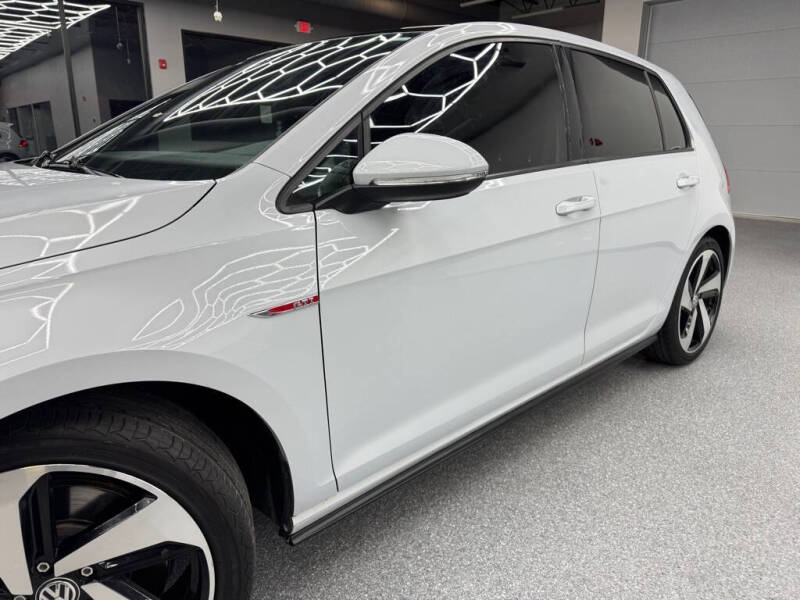 2020 Volkswagen Golf GTI SE