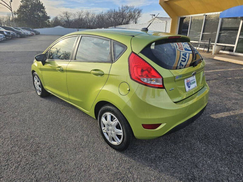 2013 Ford Fiesta SE