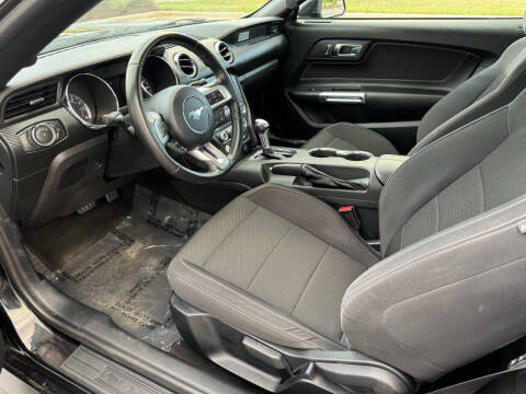 2016 Ford Mustang V6