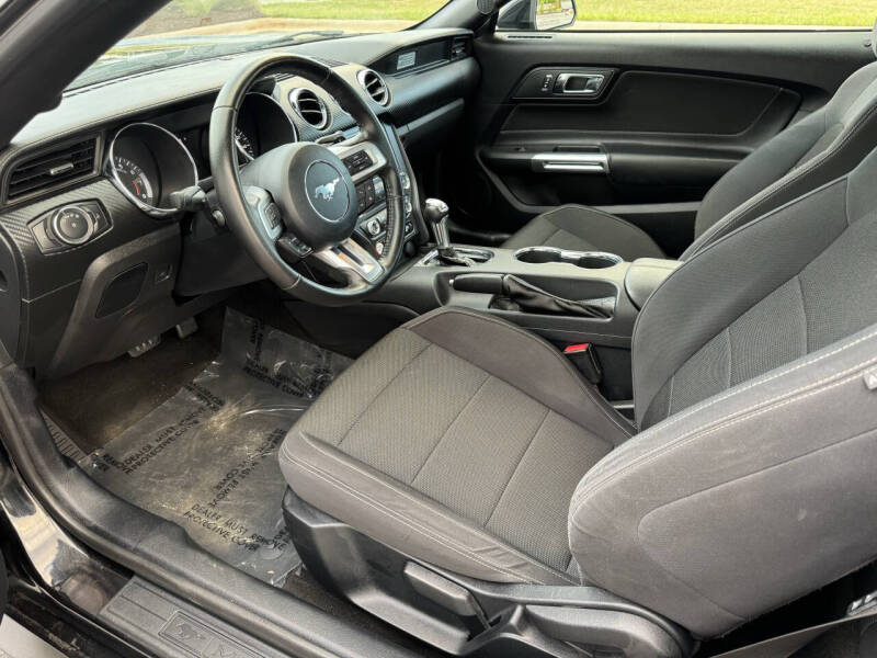 2016 Ford Mustang V6