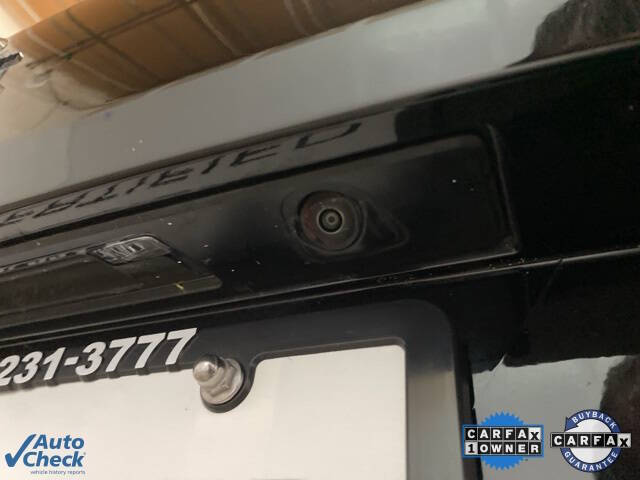 2025 Volvo XC60 B5 Plus Dark Theme