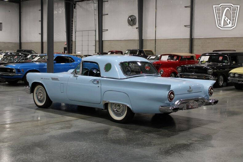 1957 Ford Thunderbird