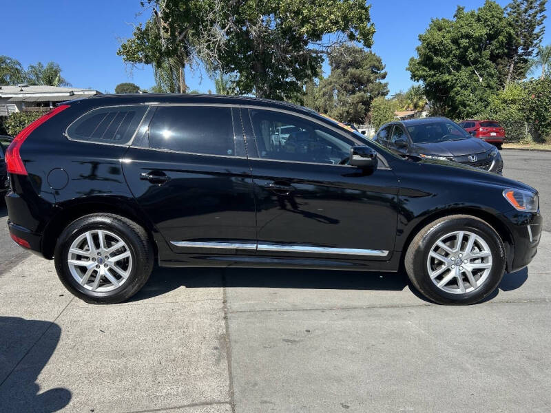 2017 Volvo XC60 T5 Dynamic