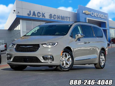 2022 Chrysler Pacifica for sale at Jack Schmitt Chevrolet Wood River in Wood River IL